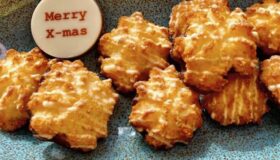 Kokos-Makronen, ein beliebtes Weihnachtsgebäck.