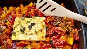 Ofenkürbis mit Feta-Käse in der Harecker Auflaufform gemacht.