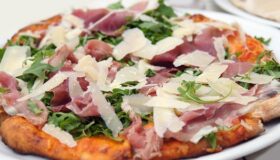 knusprige Pfannenpizza